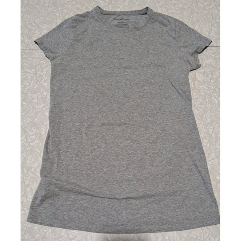 Liz Lange Gray Maternity T-Shirt Small‎
